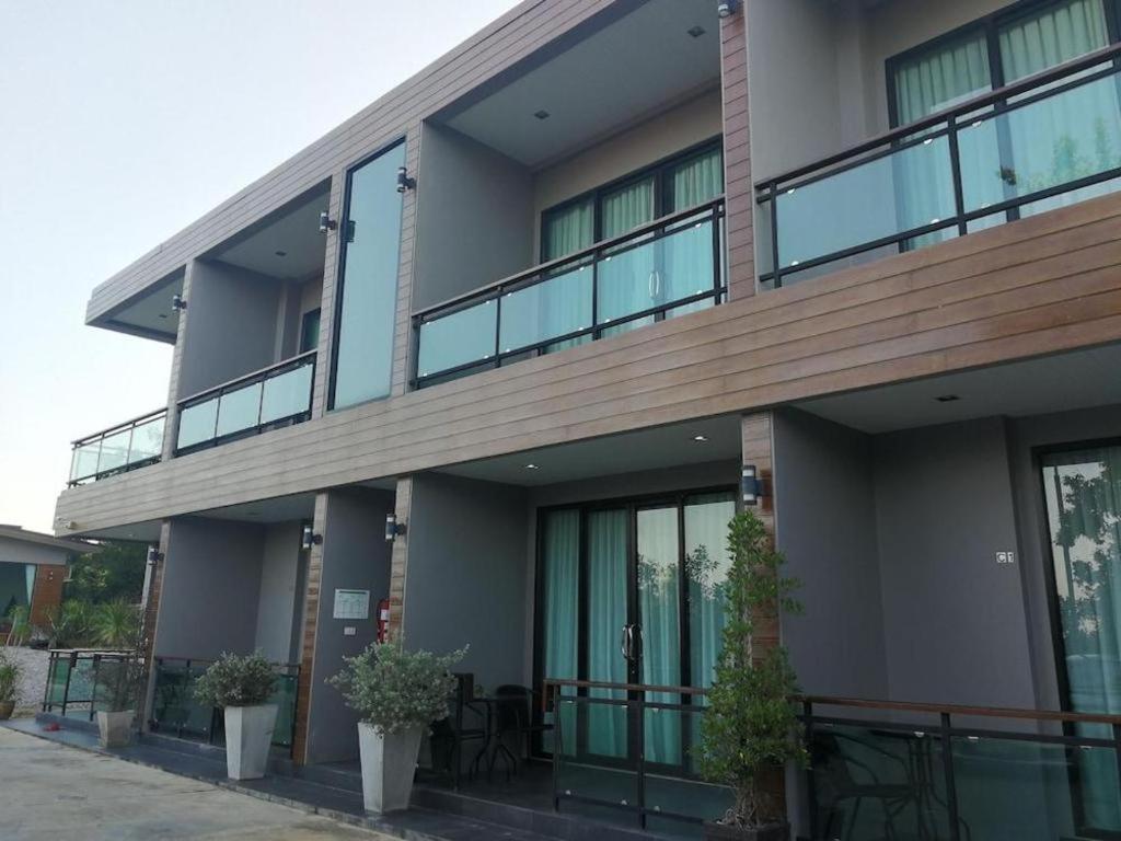 Nutchana Hill Boutique Hotel Hat Yai Exterior photo